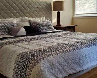 private1 bed 1 bath free parking coffee cozy - Matawan - Bedroom