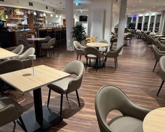Highway Hotel - Herbolzheim - Restaurant