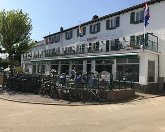 Hotel Restaurant Berg en Dal - Slenaken - Gebouw