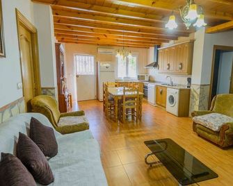 Casa El Mirador Montefrio by Ruralidays - Montefrío - Sala de estar