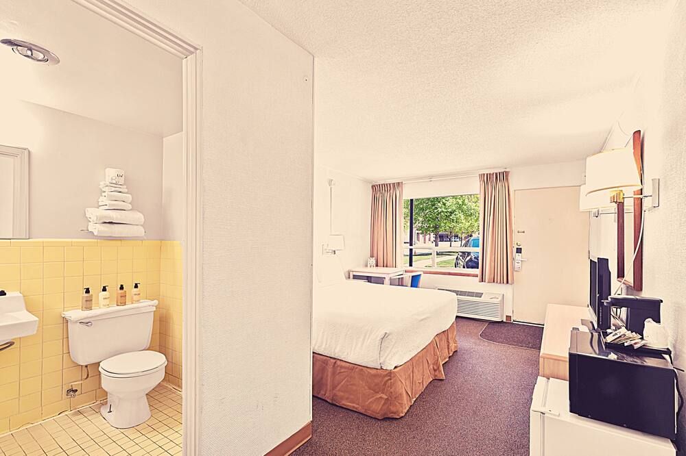 Bedroom view of Stardust Motel Wallace