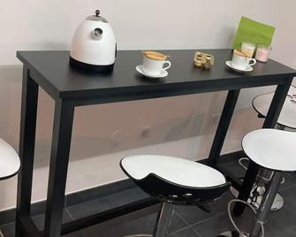 Strasbourg «La Source de Valaura » De Leau à lOr - Straßburg - Essbereich