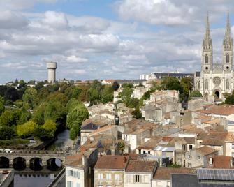 ibis budget Niort Est La Crèche - La Crèche - Schlafzimmer