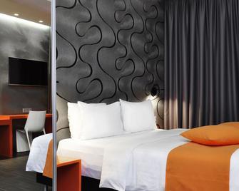 Amazon Hotel - Athens - Bedroom