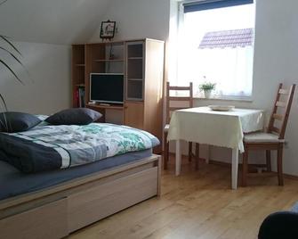 Pension Sommerfrische - Nebra - Bedroom