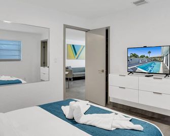 Private House Wpool Patio - Deerfield Beach - Bedroom
