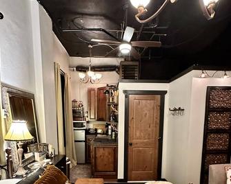 Romantic Copper Room at historic 123 S Washington - Saint Croix Falls - Bedroom