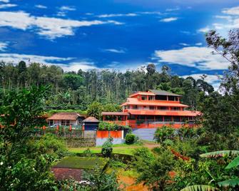 Deva Maani Coorg Nature Holiday - Madikeri - Building