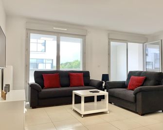 #AV | The Ladybug | Terrace |Tout équipé - Meylan - Huiskamer