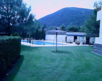 apartamento Valles Blancos 3-6 - Biescas - Pool