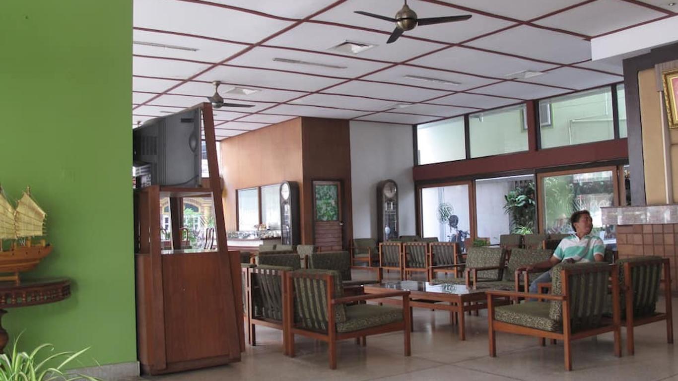 Ubon Hotel