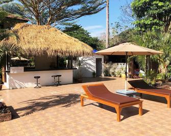 The White Elephant Resort - Ko Chang - Patio
