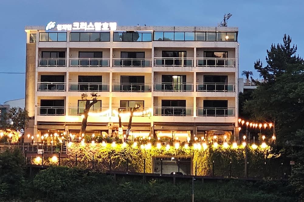 تشيونجييون كريستال هوتل