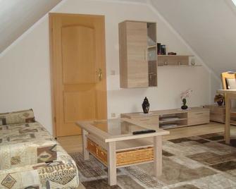 Ferienwohnung Zschornack - Hoyerswerda - Wohnzimmer