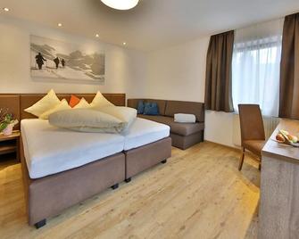 Hotel Garni Fiegl Apart - Sölden - Soveværelse