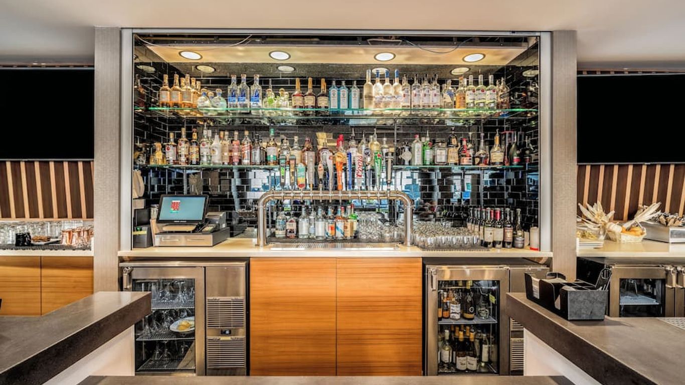 SpringHill Suites by Marriott Oakland Airport