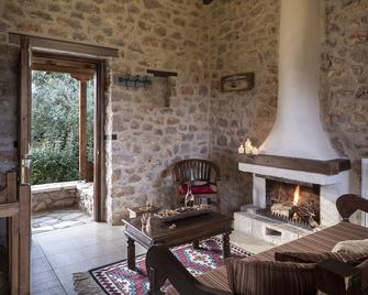 Agroktima Traditional Guesthouse - Leonidio - Sala de estar