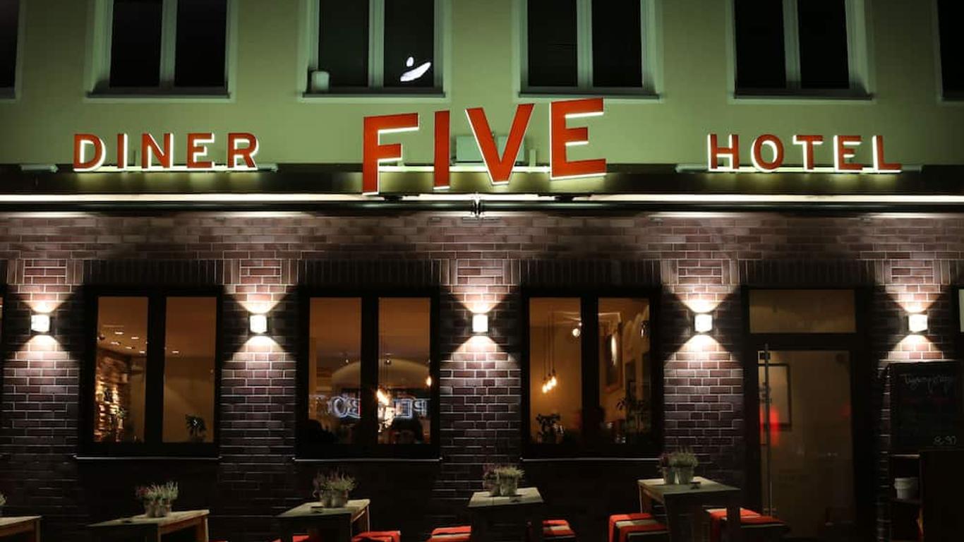 Hotel Five