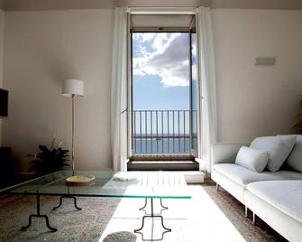 Seaview Design Homes in Ortigia by Wonderful Italy - Siracusa - Living room