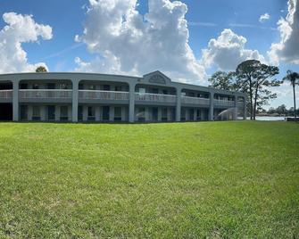 Budget Inn Sanford International Airport - Sanford - Building