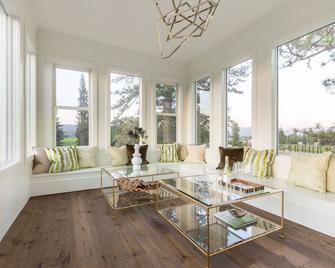 The Ink House - Luxury Estate - Saint Helena - Living room