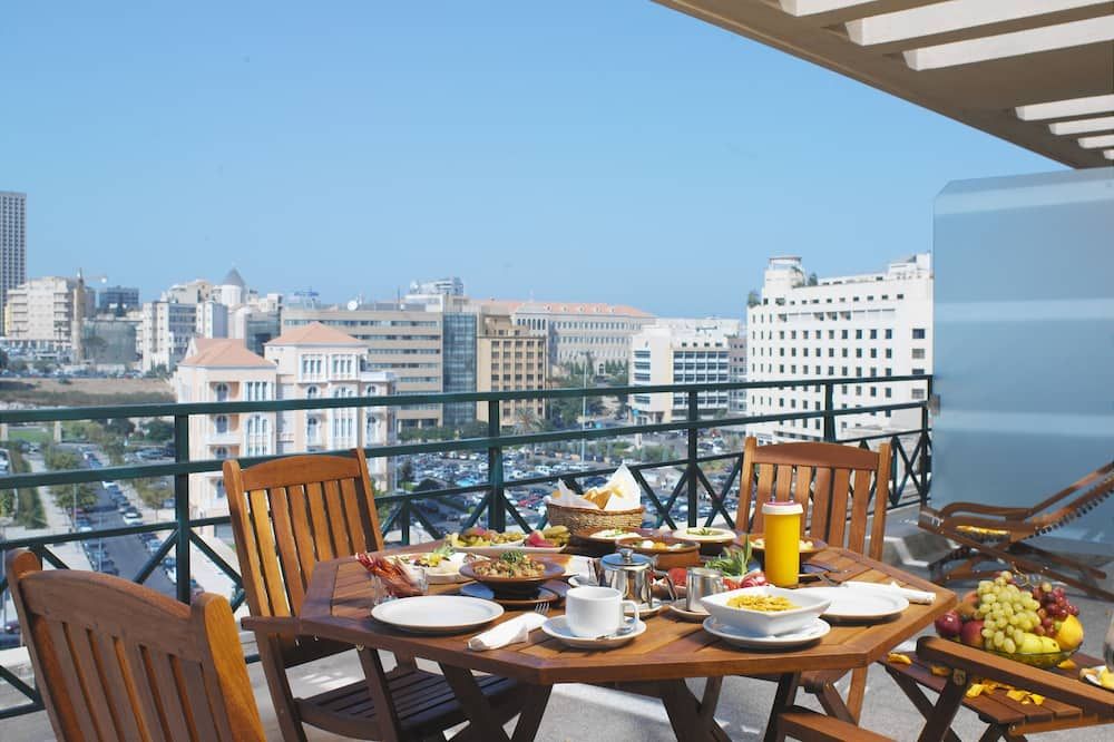 فندق المركزية مونرو سويتس