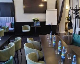 Altay Hotel - Barnaul - Lounge