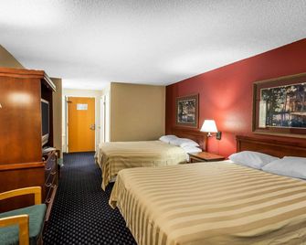 羅德威酒店- 西泰克 - 錫塔克 - 臥室