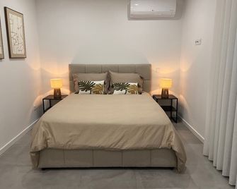 Beach House Carmen 2 - Monte Gordo - Dining room