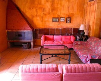Beautiful house for 5 people with garden. - Bañeras - Sala de estar