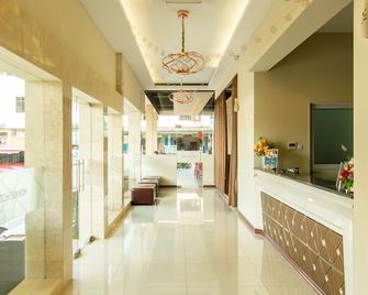 Hokkie Hotel Punggur Batam - Nongsa - Front desk