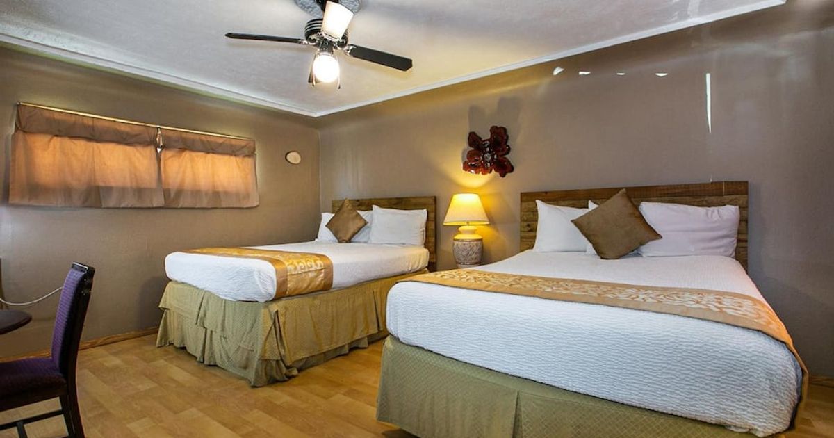 The Wisconsin Wood Inn from 47. Dickeyville Hotel Deals & Reviews KAYAK