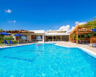 Stafilia Beach Hotel - Lardos - Piscine