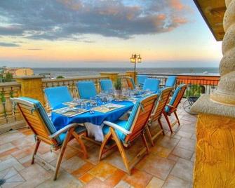 Ocean Lodge Resort - Saint Simons - Balcón