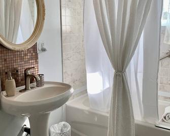 Le Grand-Duc et Vicomte - Asbestos - Baño