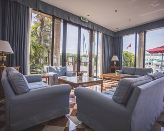 Hotel Sirmione Terme - Sirmione - Huiskamer