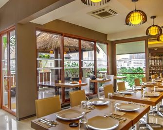 Rasuna Mansion - ג'קרטה - מסעדה