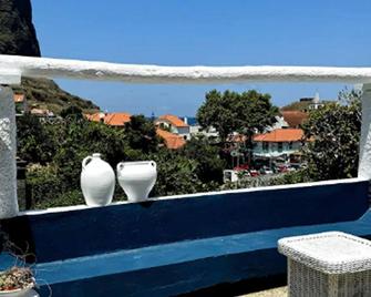 Holiday home in Porto da Cruz with views - Porto da Cruz - Balcony