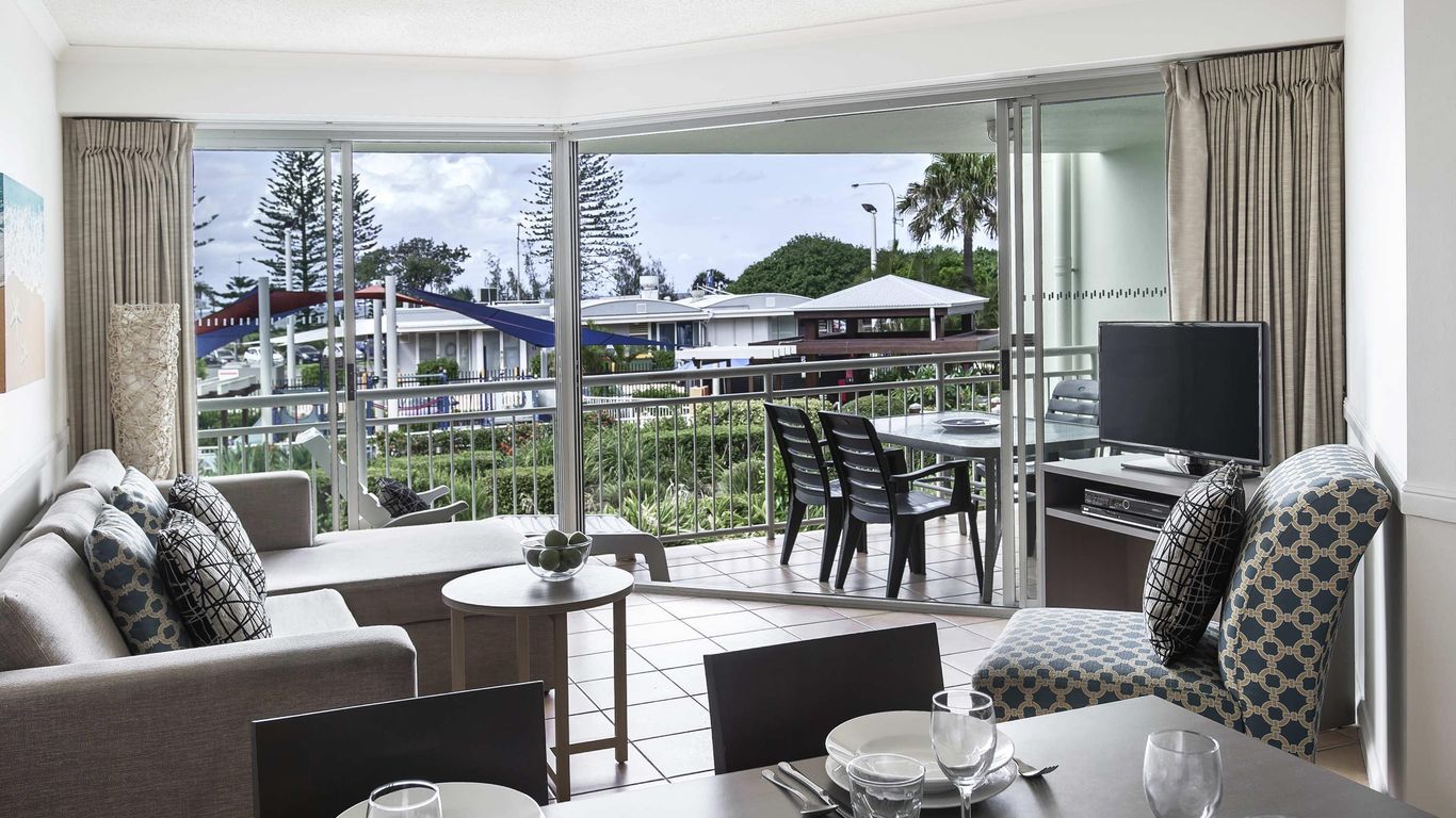 Breakfree Alexandra Headland Beach