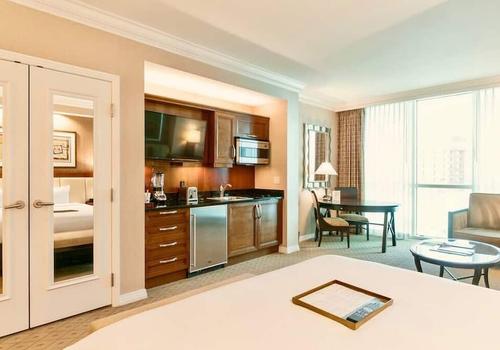 LUXURY STUDIO MGM SIGNATURE, GREAT LOCATION, LAZY RIVER, NO RESORT FEES LAS  VEGAS, NV (United States) - from £ 1868