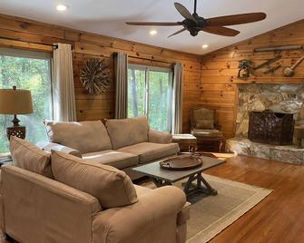 Tucked In The Woods - Pittsboro - Sala de estar