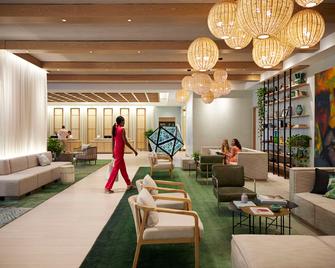 The Ray Hotel Delray Beach, Curio Collection By Hilton - Делрей-Біч - Спальня