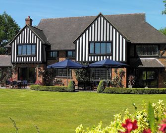 Countryside Manor House and Estate with Rural Views and Pool - Haslemere - Gebäude