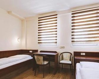 Hotel Filoxenia - Stuttgart - Chambre