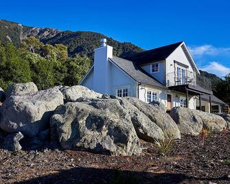 Sky Harbour - Kaikoura - Gebouw