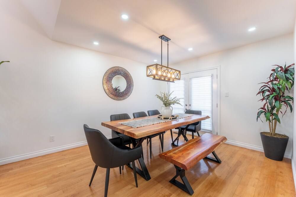 Riverside Cottage, 4 Br Luxury Retreat - Halton Hills - Comedor