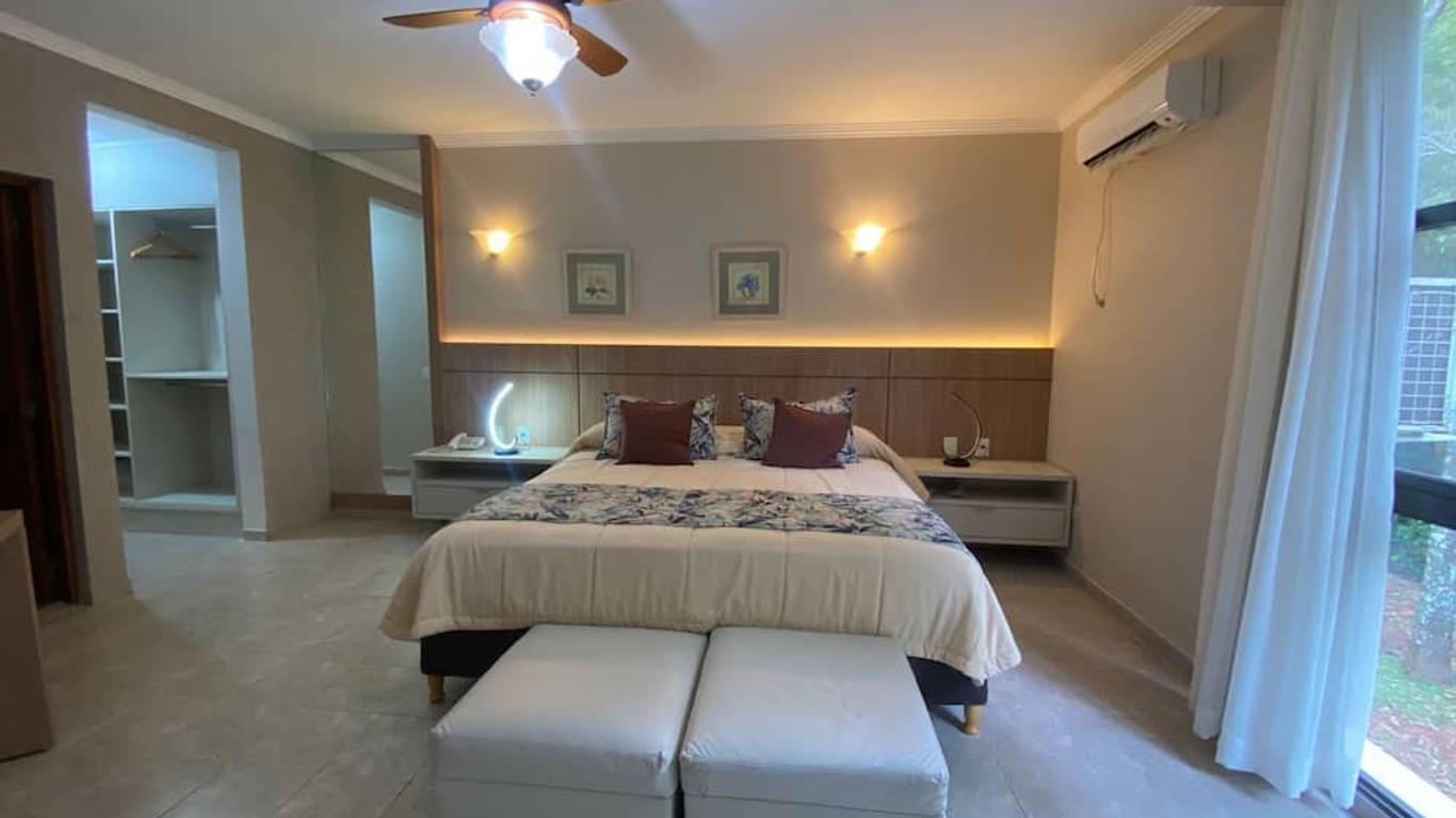 Orquideas Hotel & Cabañas