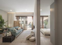 Cine Park Residences by An Island Apart - Funchal - Living room