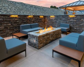 Hampton Inn & Suites by Hilton Cody - Cody - Balcony