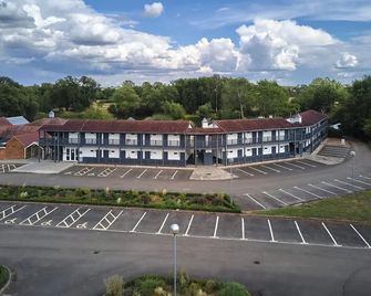 Kingfisher Country Club - Milton Keynes - Budova